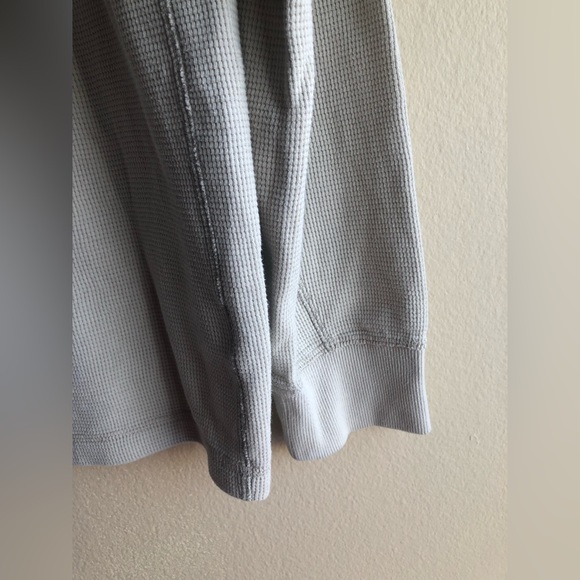 Eddie Bauer Men’s Gray Cream Sweater Crew Neck  Long Sleeve Size M - Picture 6 of 10